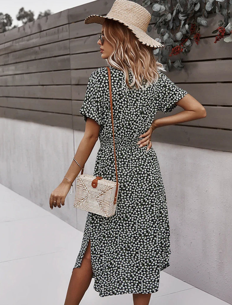 Vestido con cuello fruncido y botones de margaritas