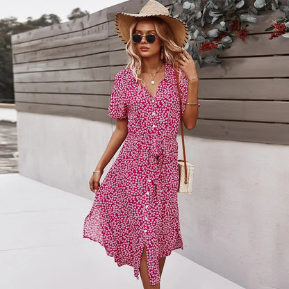Vestido con cuello fruncido y botones de margaritas