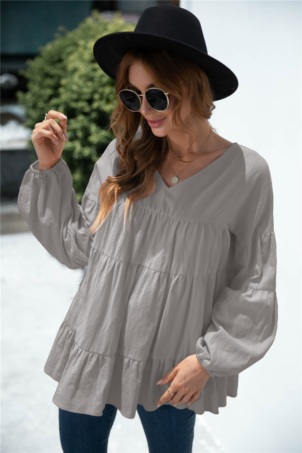 Blusa de transición fruncida con escote en V