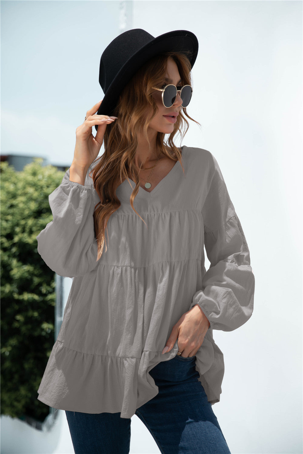 Blusa de transición fruncida con escote en V