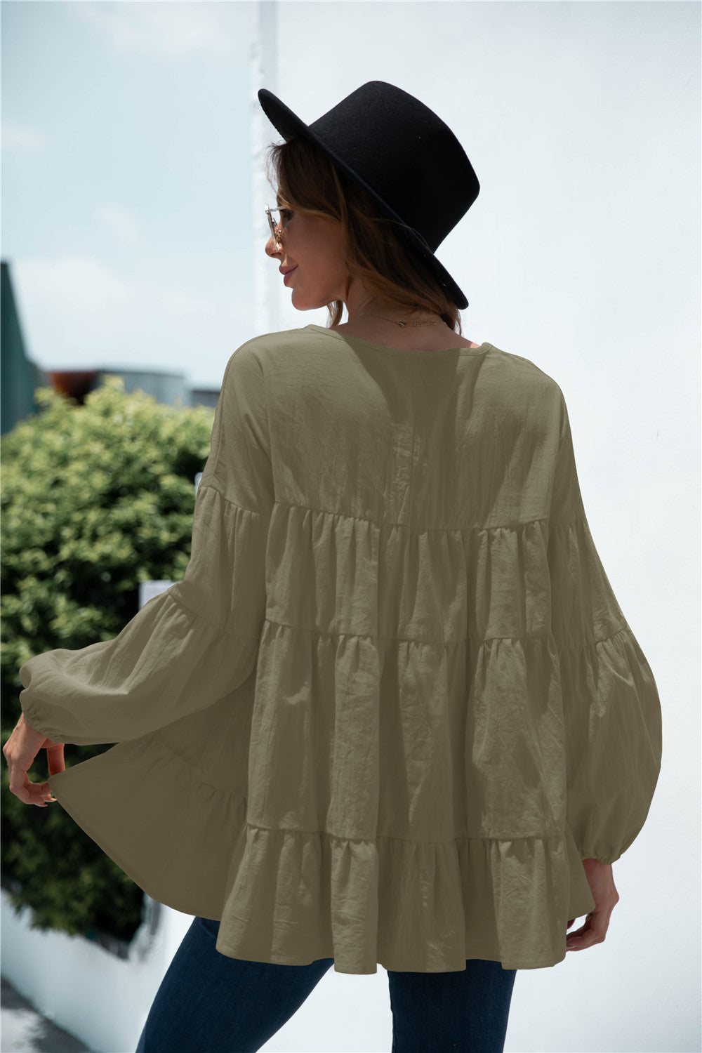 Blusa de transición fruncida con escote en V