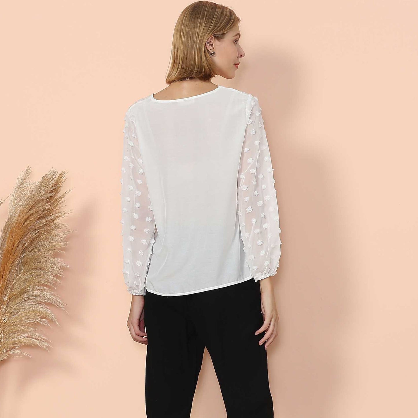 Blusa de manga larga con lunares y clip