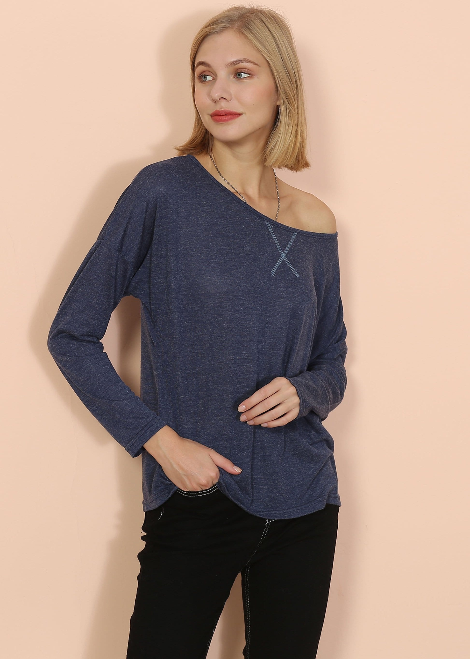 Blusa de manga larga con cuello barco de lujo