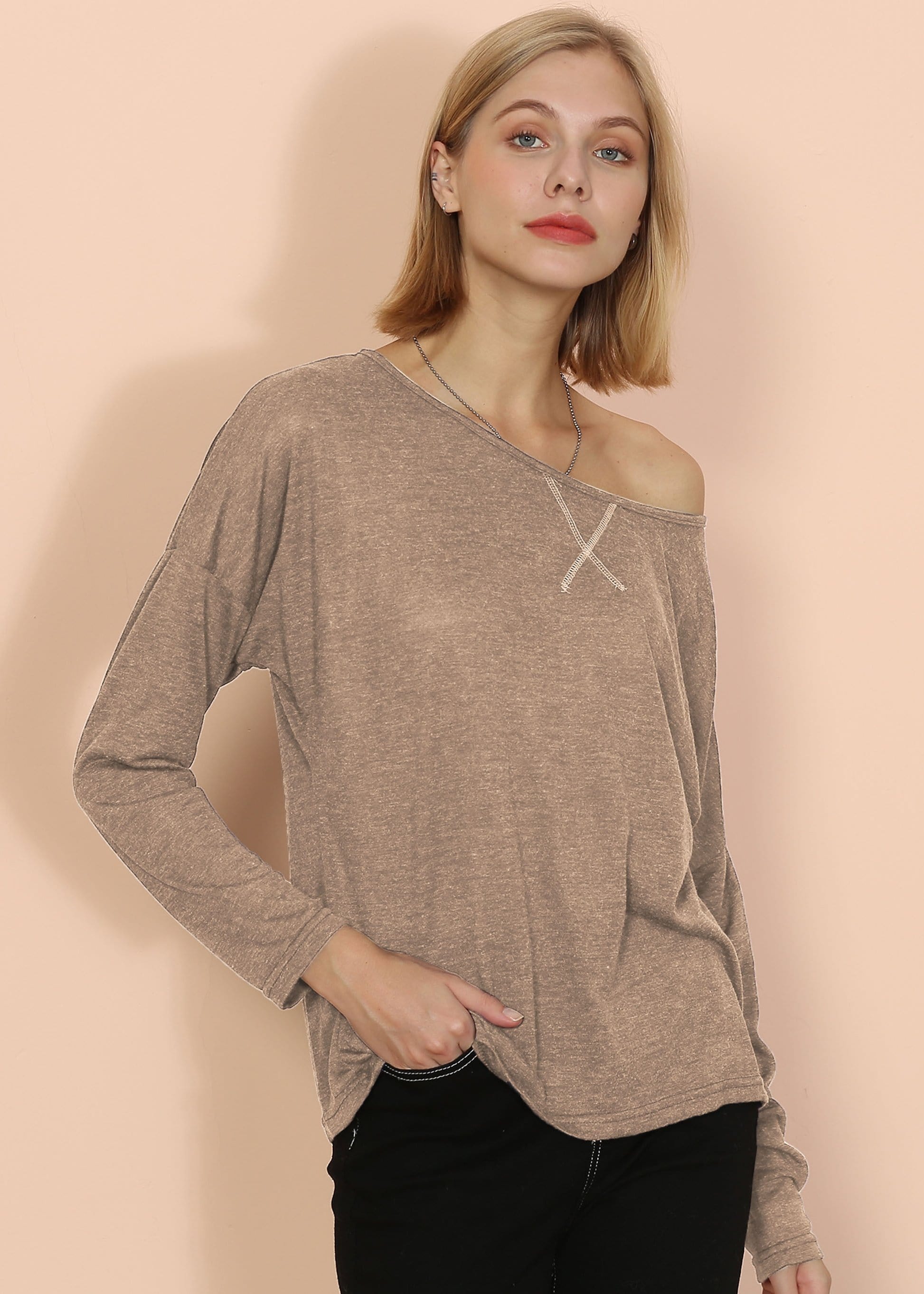 Blusa de manga larga con cuello barco de lujo