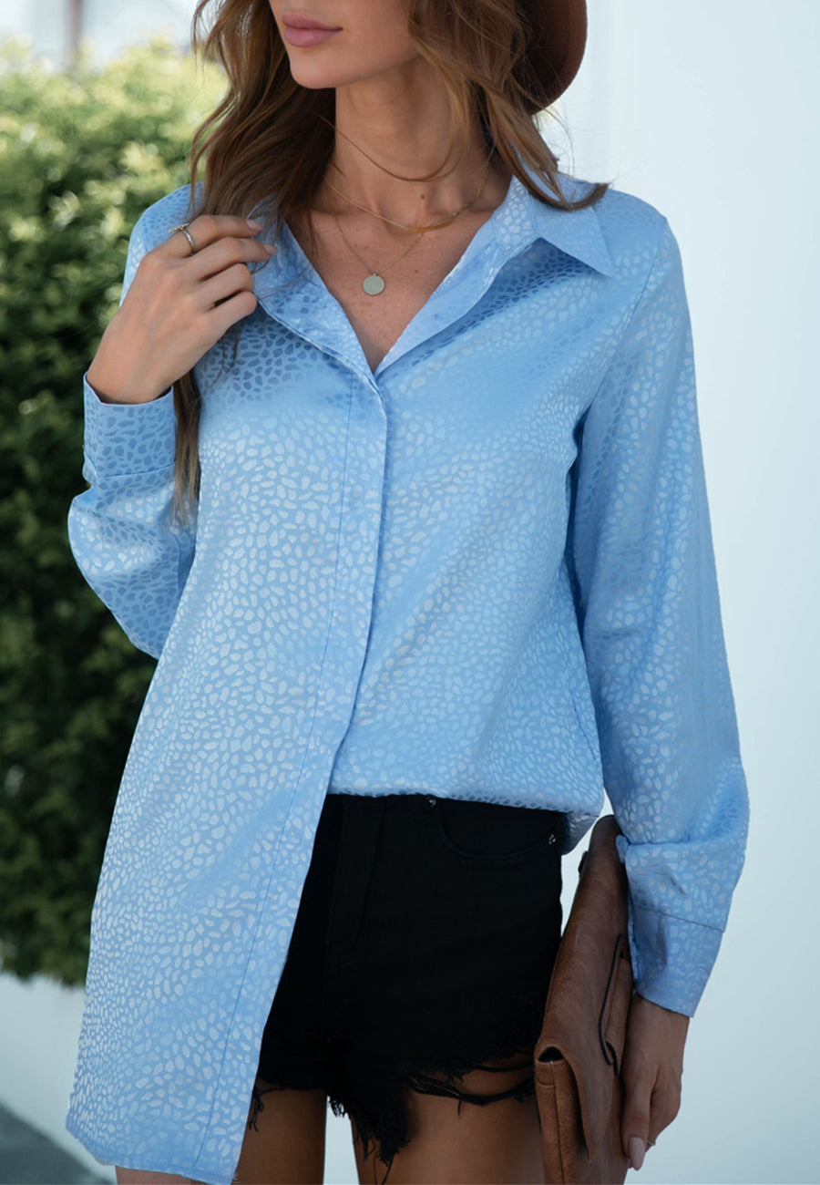 Camisa de vestir con estampado de animales