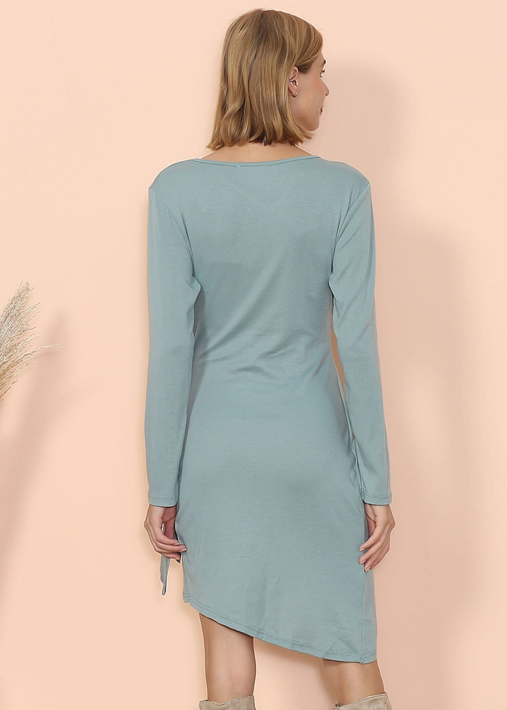 Vestido cruzado de manga larga con lazo lateral