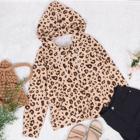 Sudadera con capucha y cordón con estampado de leopardo