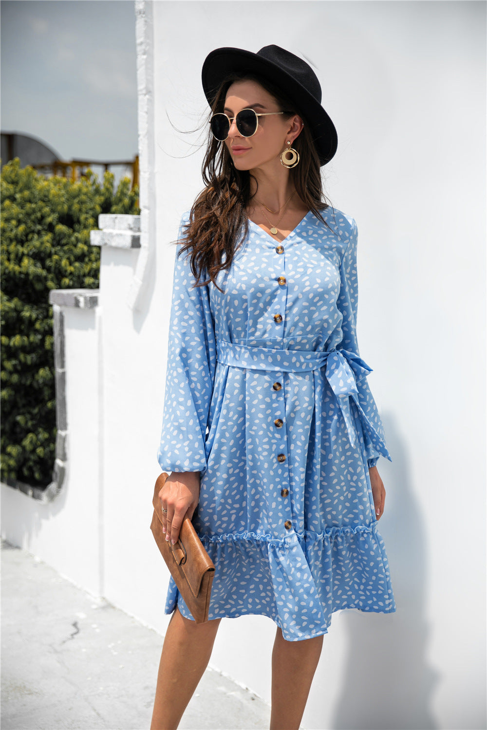 Vestido túnica con volantes y botones con estampado de lunares