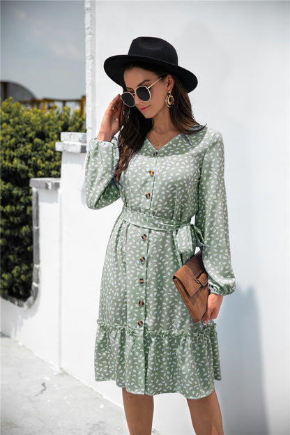 Vestido túnica con volantes y botones con estampado de lunares