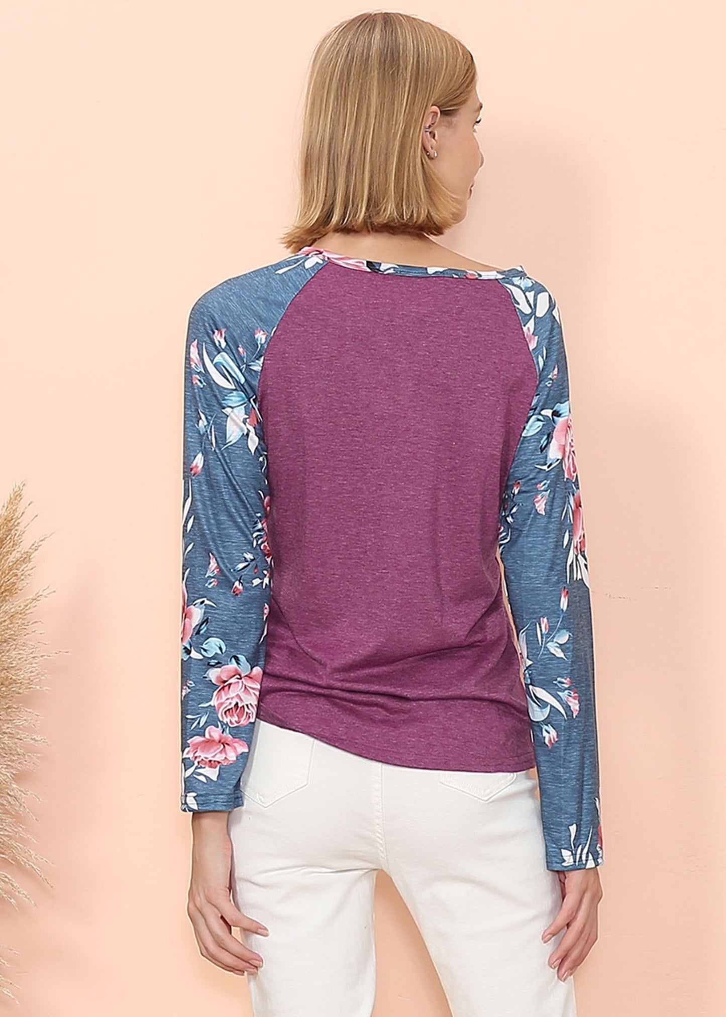 Camiseta Henley de manga larga con estampado floral