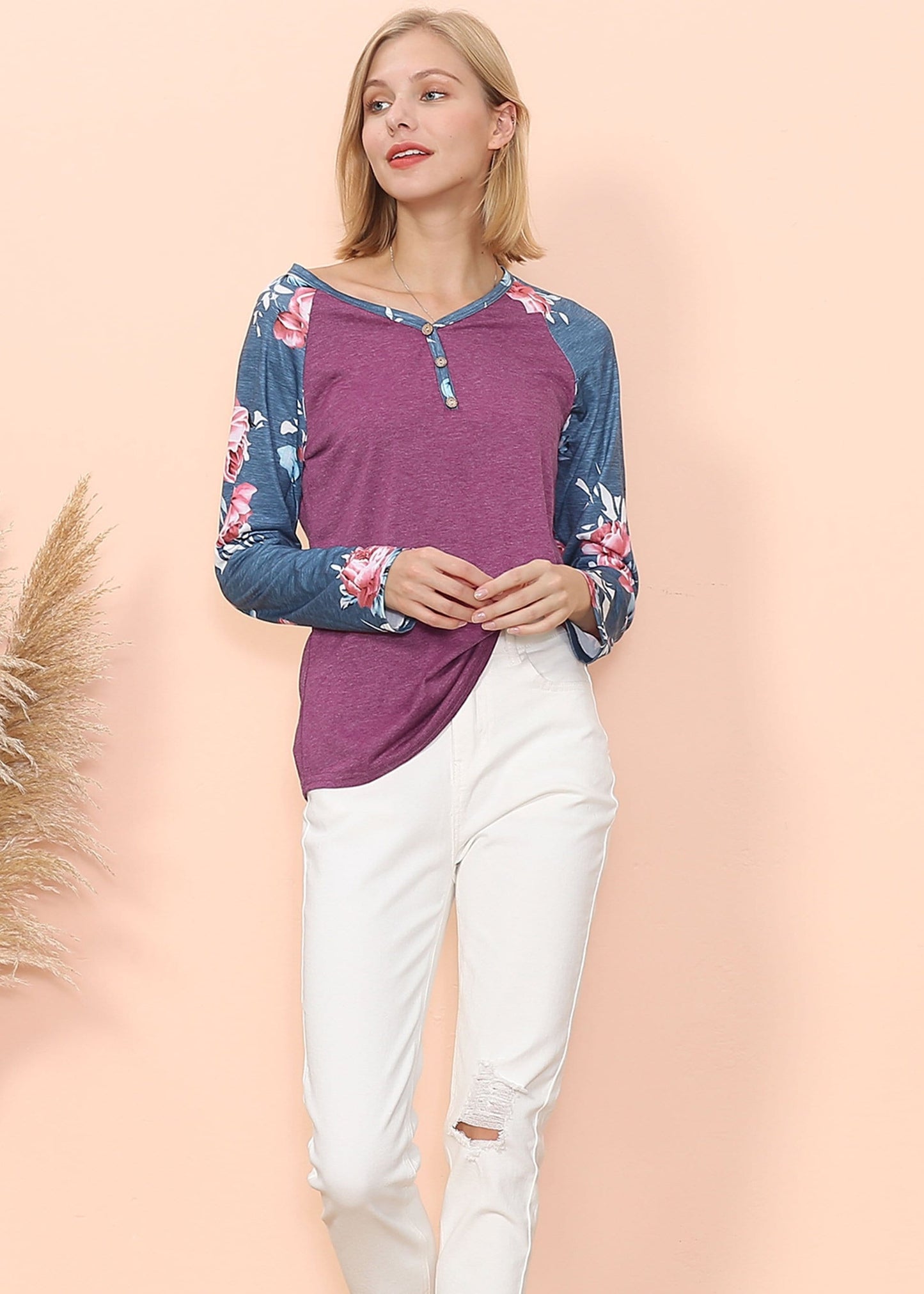 Camiseta Henley de manga larga con estampado floral