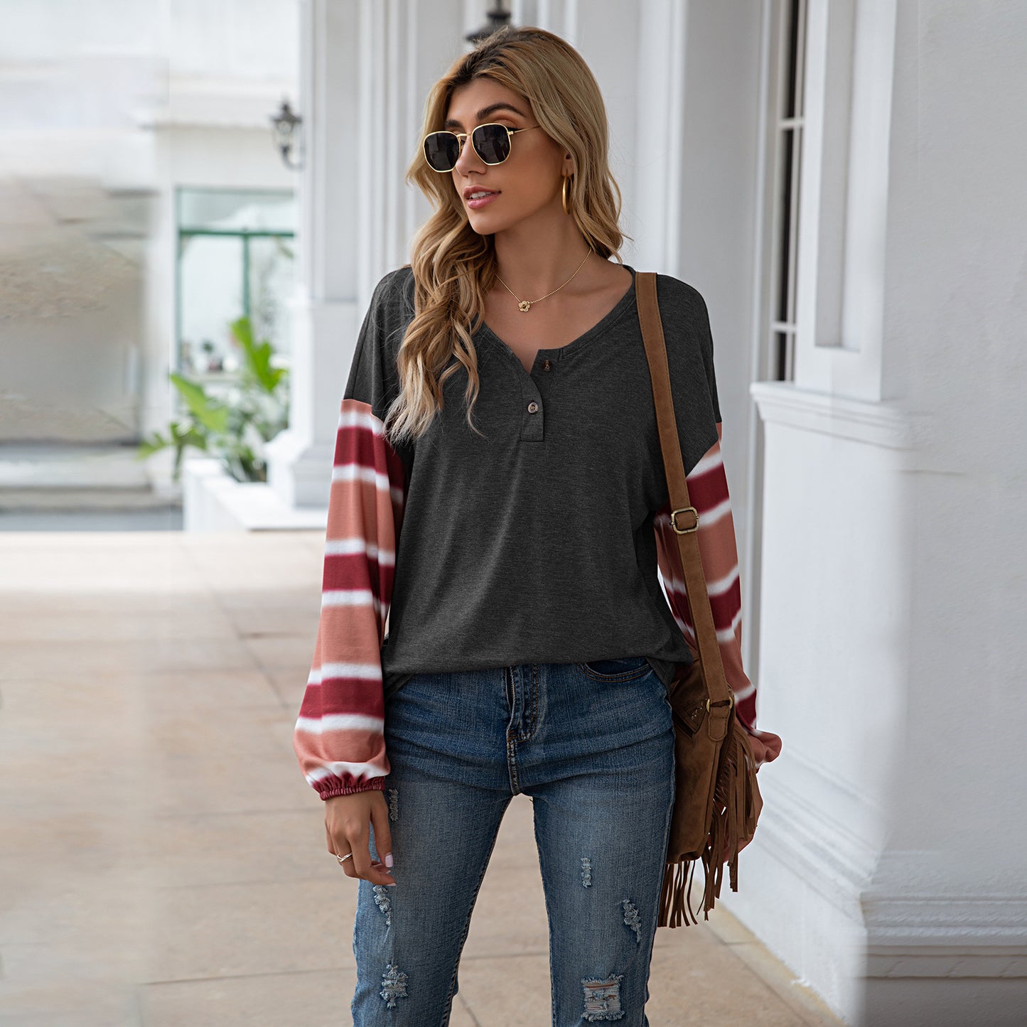 Camiseta de manga larga a rayas Henley