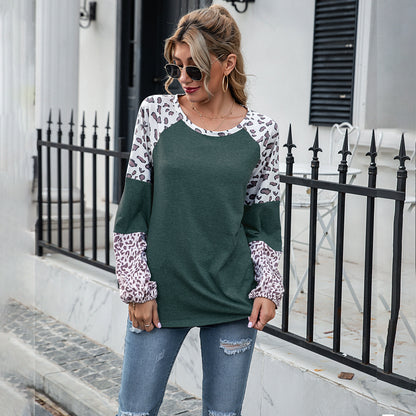 Camiseta de béisbol con estampado de leopardo