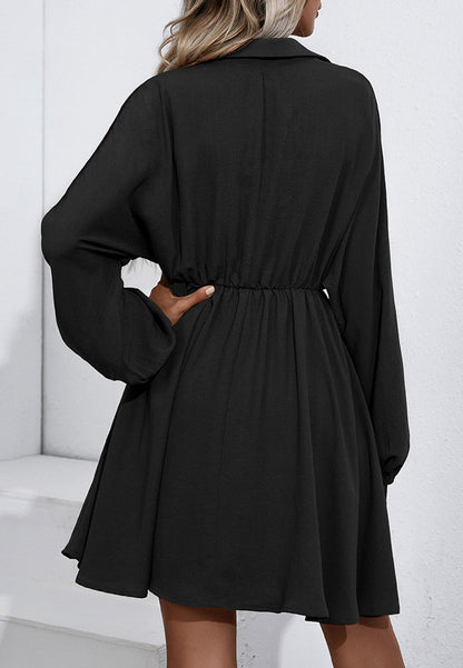 Vestido con volantes, mangas farol y cuello abotonado