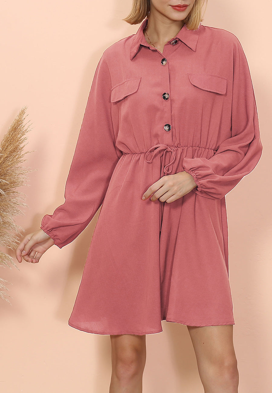 Vestido con volantes, mangas farol y cuello abotonado