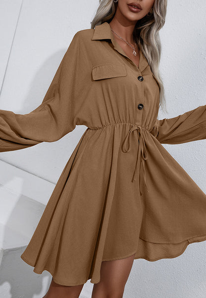 Vestido con volantes, mangas farol y cuello abotonado