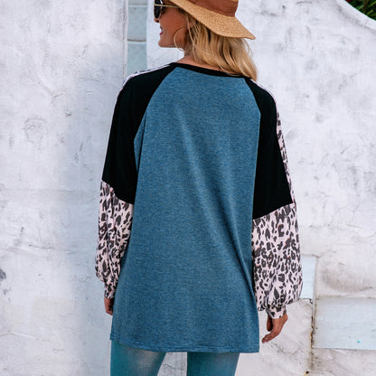 Camiseta de béisbol con estampado de leopardo