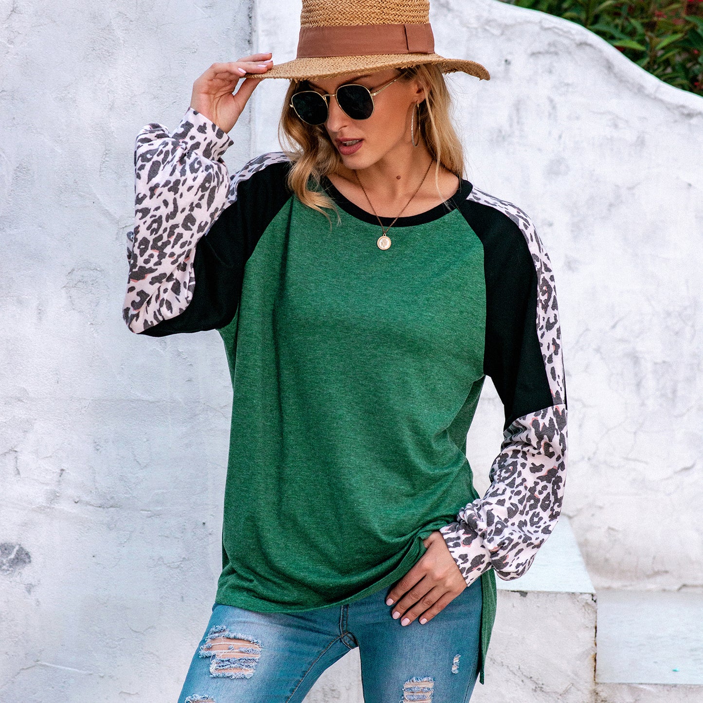 Camiseta de béisbol con estampado de leopardo