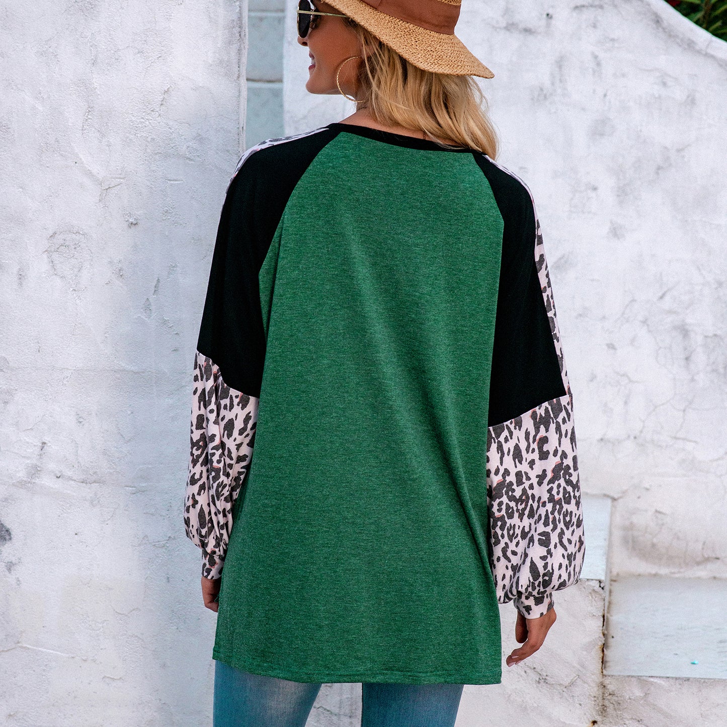 Camiseta de béisbol con estampado de leopardo