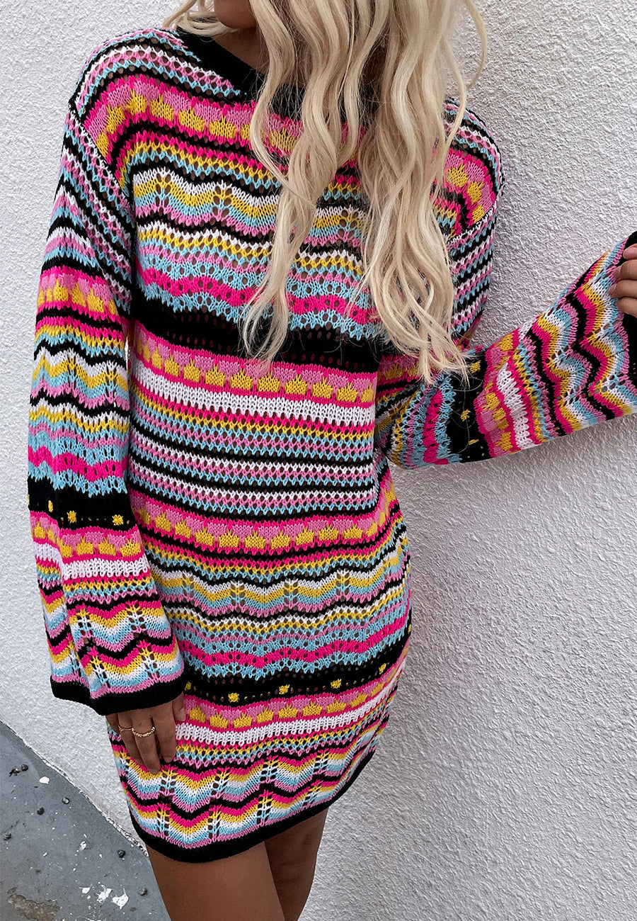 Vestido tipo suéter de punto con un toque festivo y vibrante