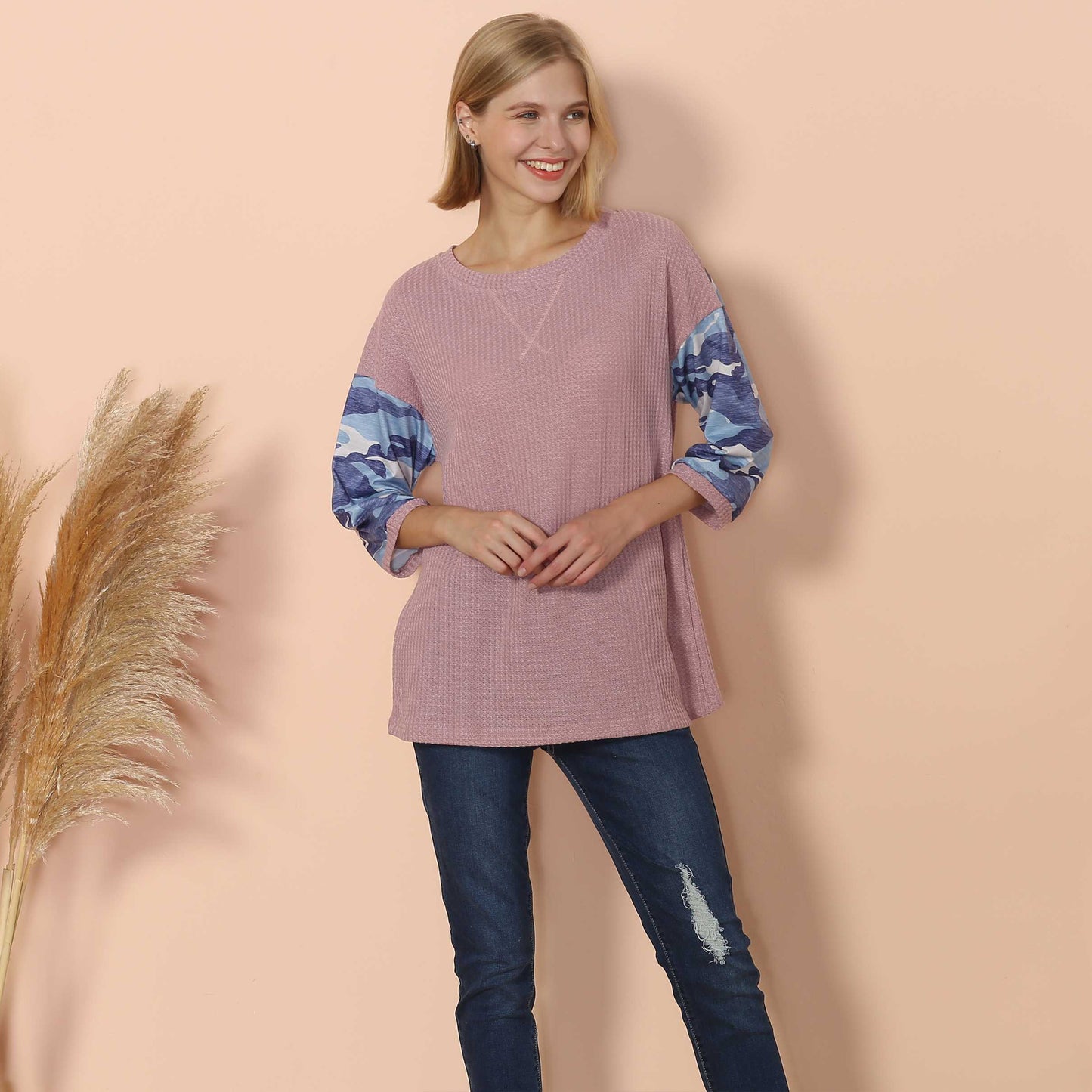 Suéter de punto gofre con panel de camuflaje