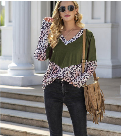 Camiseta con cuello en V y bloques de color 