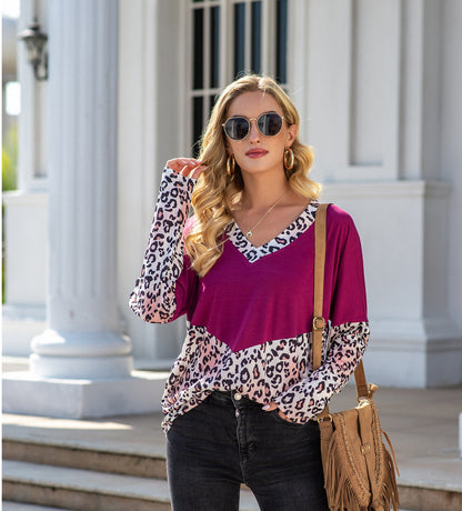 Camiseta con cuello en V y bloques de color 