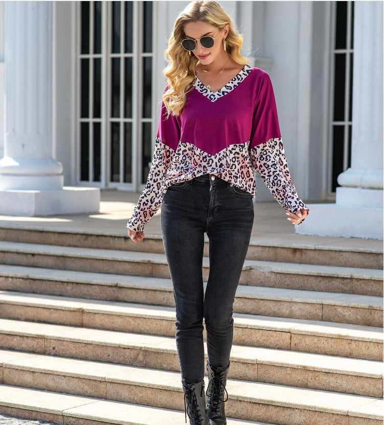Camiseta con cuello en V y bloques de color 