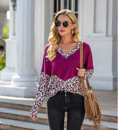 Camiseta con cuello en V y bloques de color 