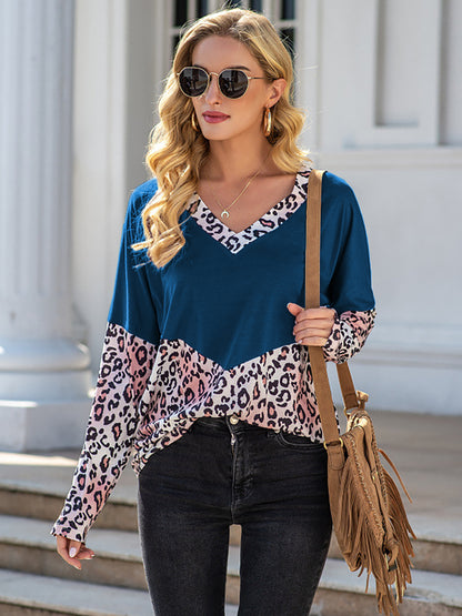 Camiseta con cuello en V y bloques de color 