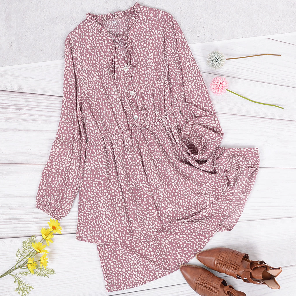 Vestido con estampado de guepardo y falda en capas 