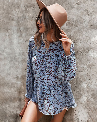 Blusa con estampado de guepardo y cuello con volantes 