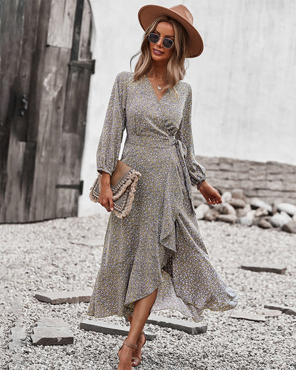 Vestido midi cruzado con estampado floral 