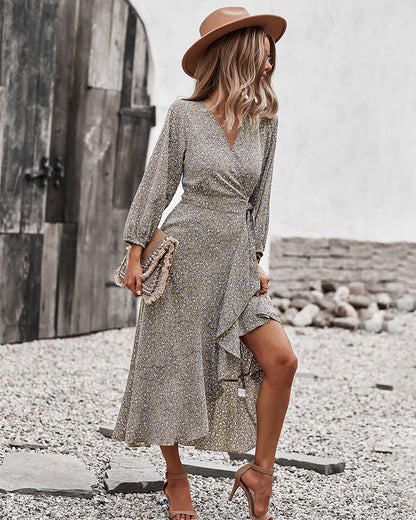 Vestido midi cruzado con estampado floral 