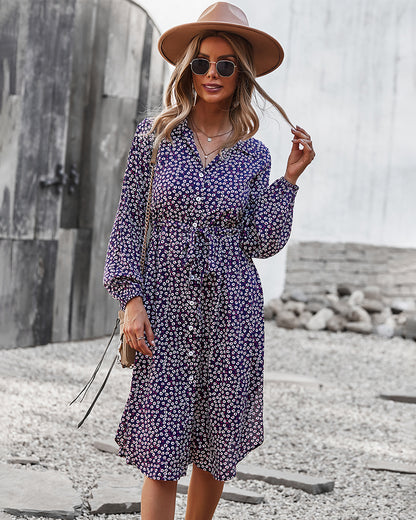 Vestido camisero con lazo floral en la cintura 