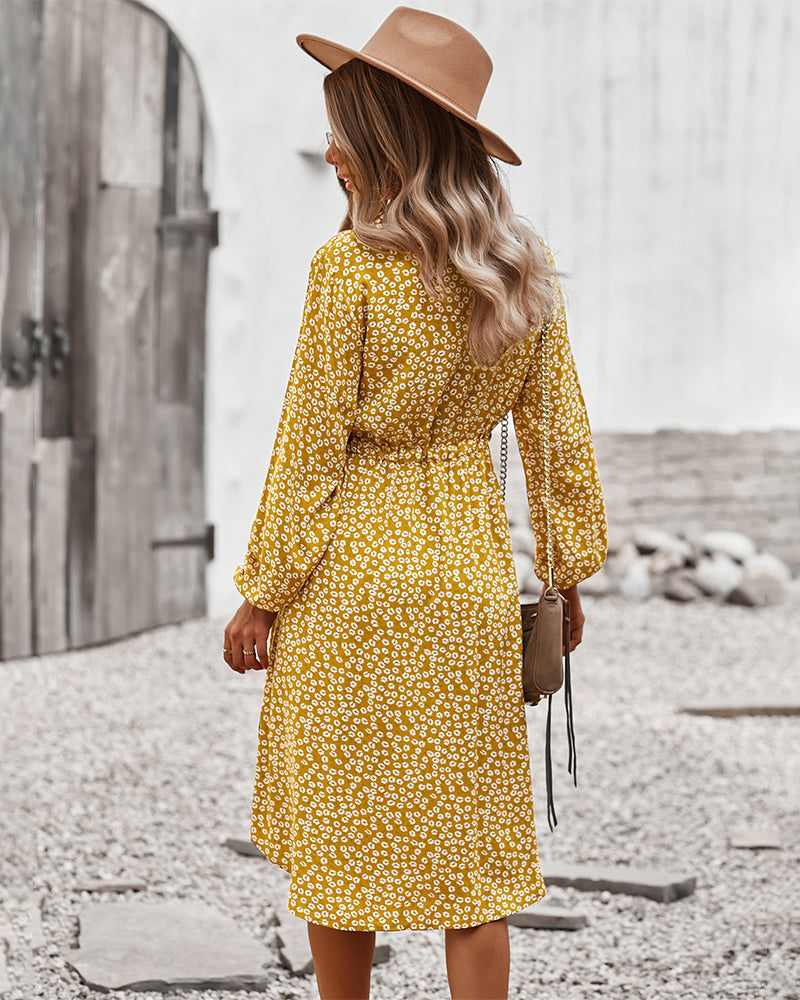 Vestido camisero con lazo floral en la cintura 