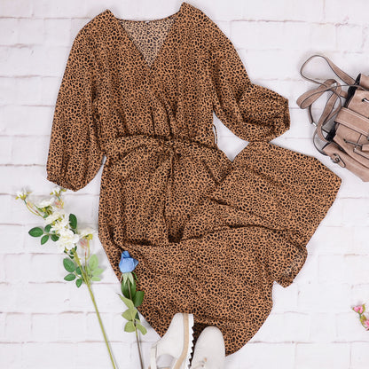 Vestido con lazo en la cintura y estampado de leopardo 