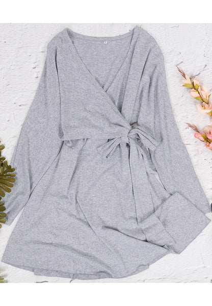 Vestido cruzado con lazo en la cintura