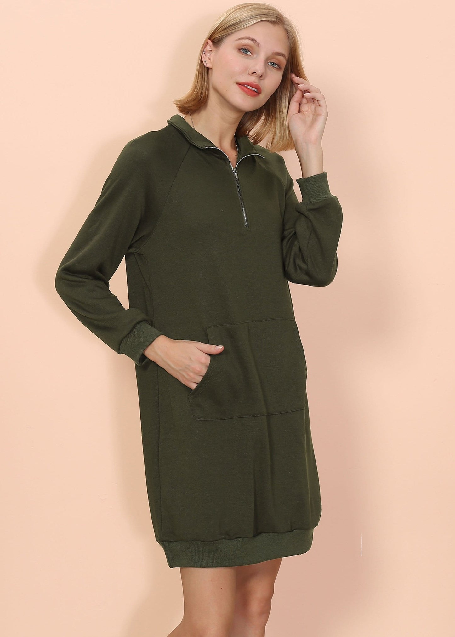 Vestido tipo suéter con bolsillo de canguro de color liso