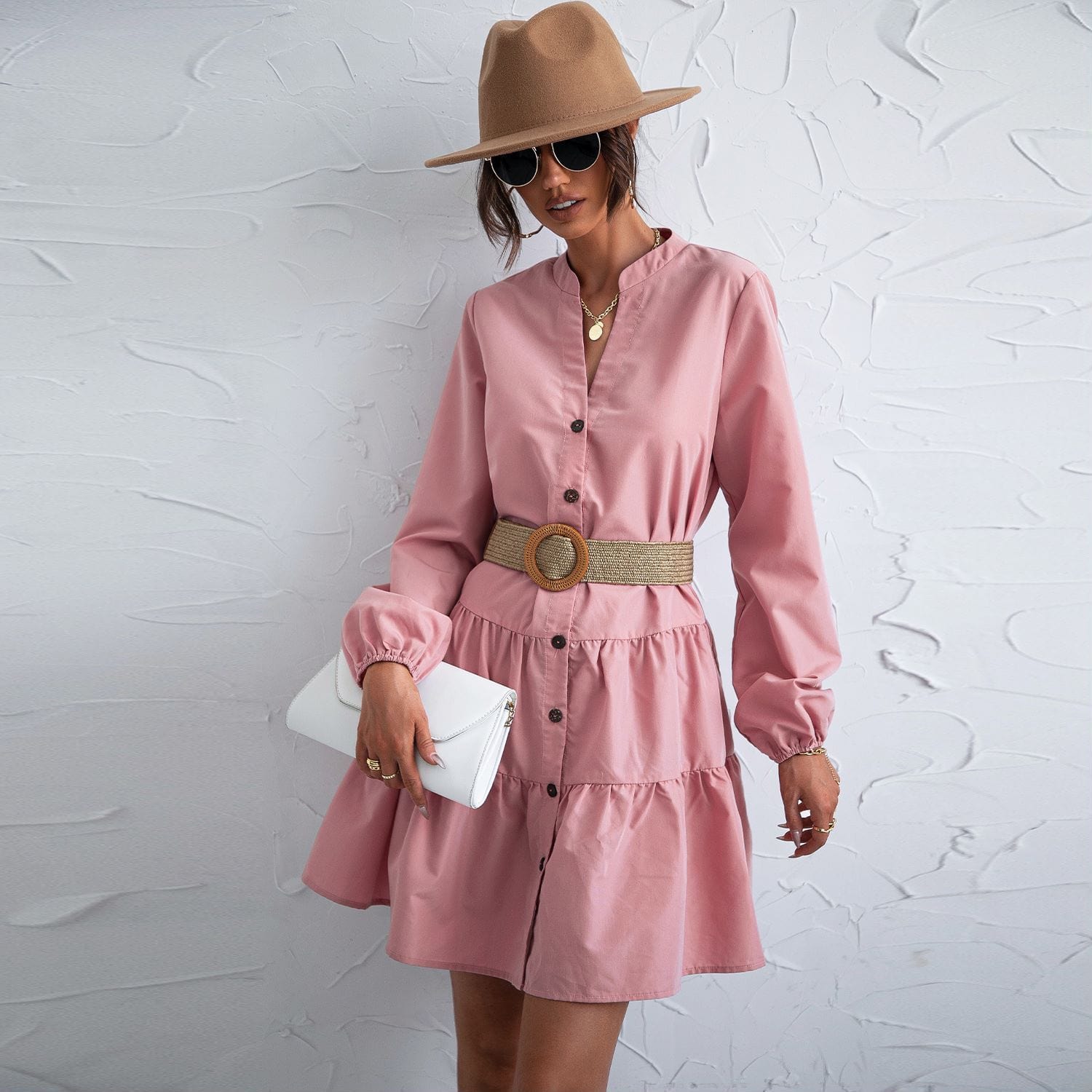 Vestido escalonado con botones 