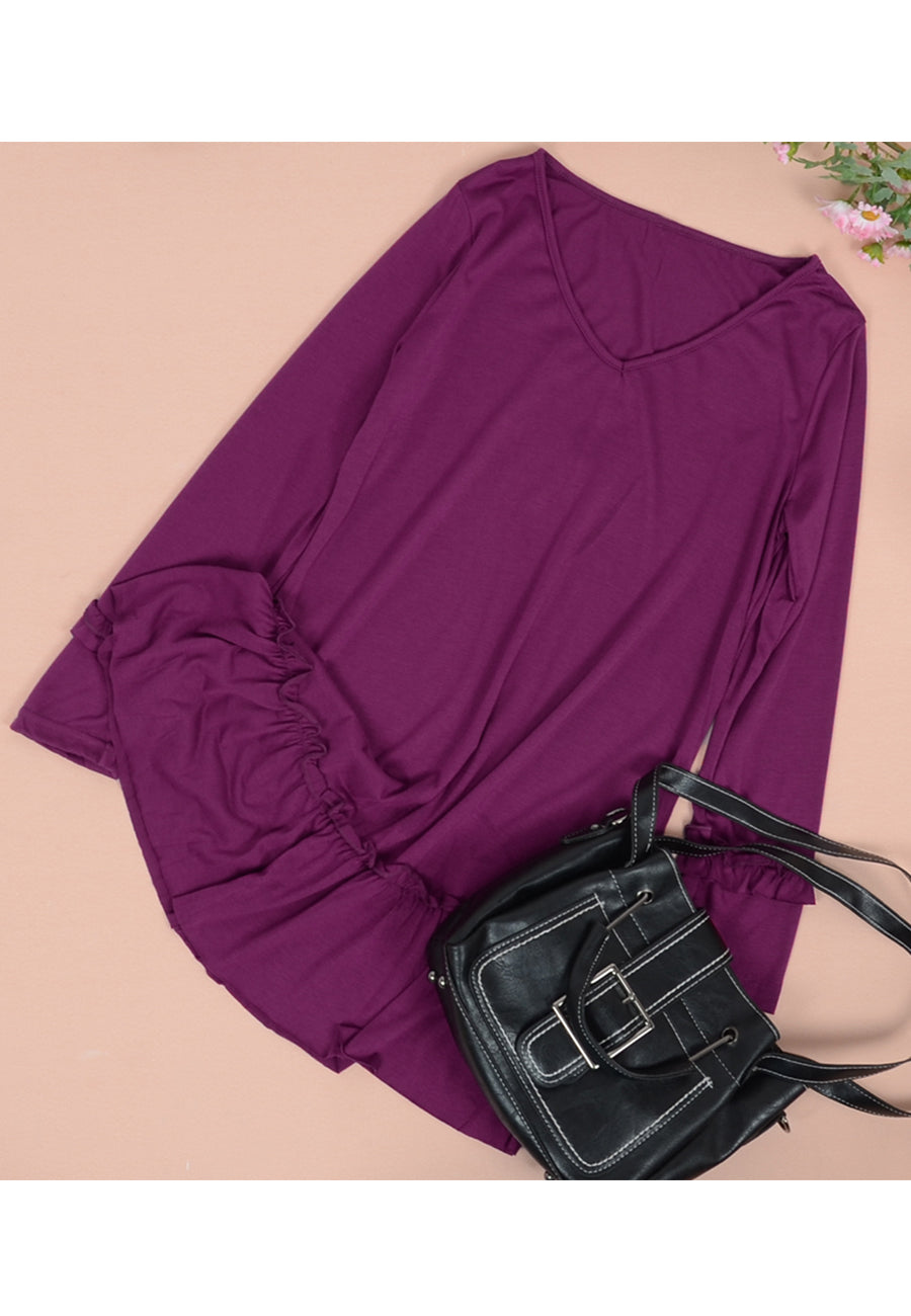Vestido con escote en V y dobladillo con volantes 