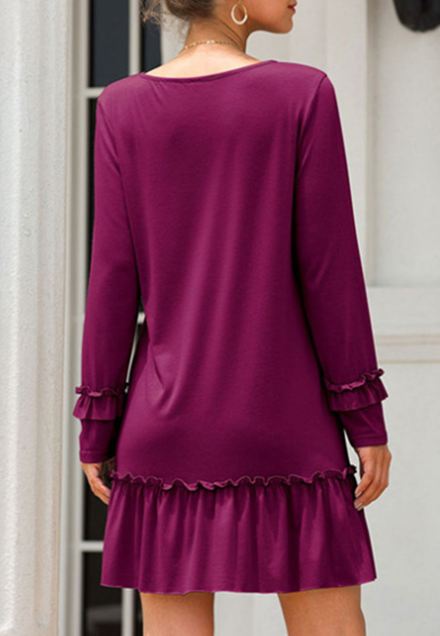 Vestido con escote en V y dobladillo con volantes 