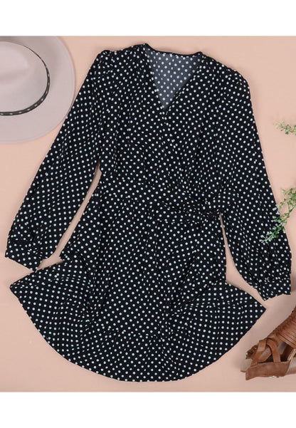Vestido de lunares con mangas de obispo 