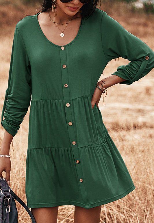 Vestido recto con botones y capas 