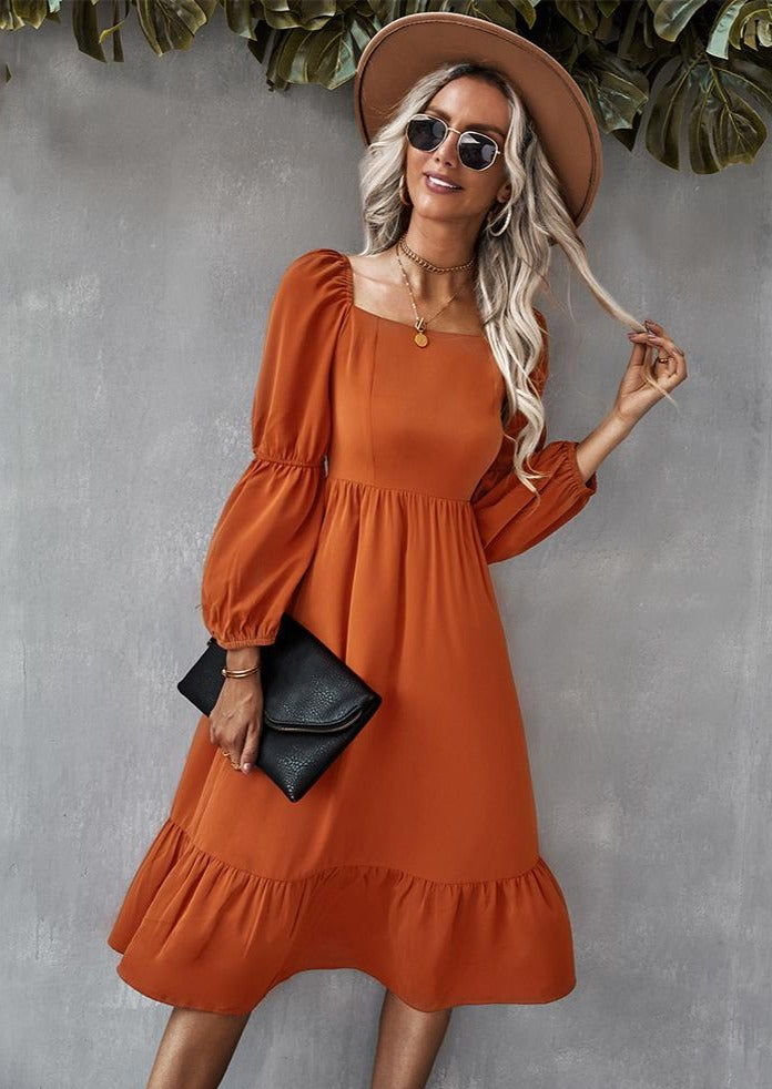 Vestido de cuello recto y mangas abullonadas dobles 