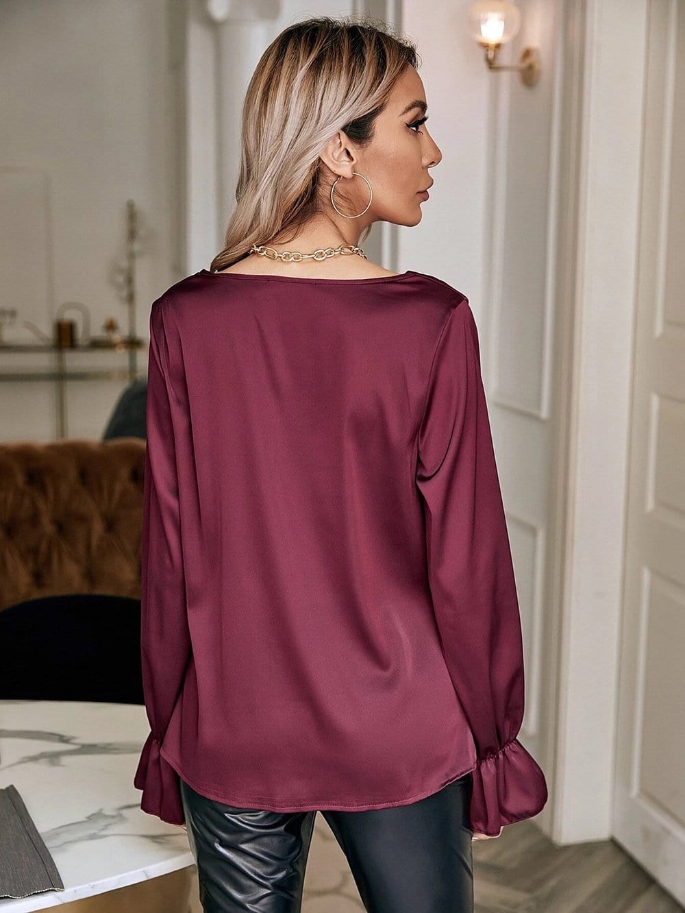 Blusa de manga larga con cuello vuelto 