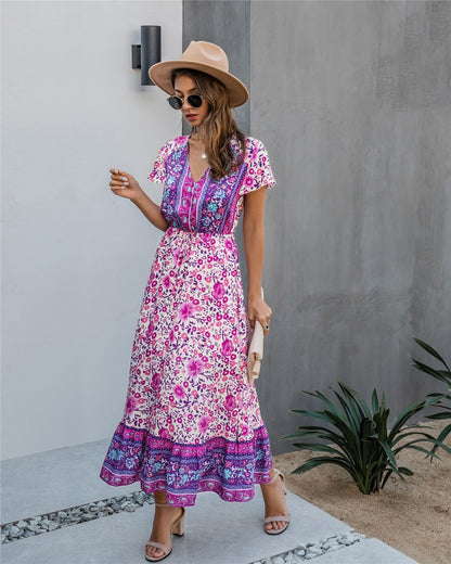 Vestido bohemio con flores y detalle de botones 