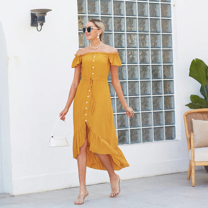 Vestido con botones y hombros descubiertos 