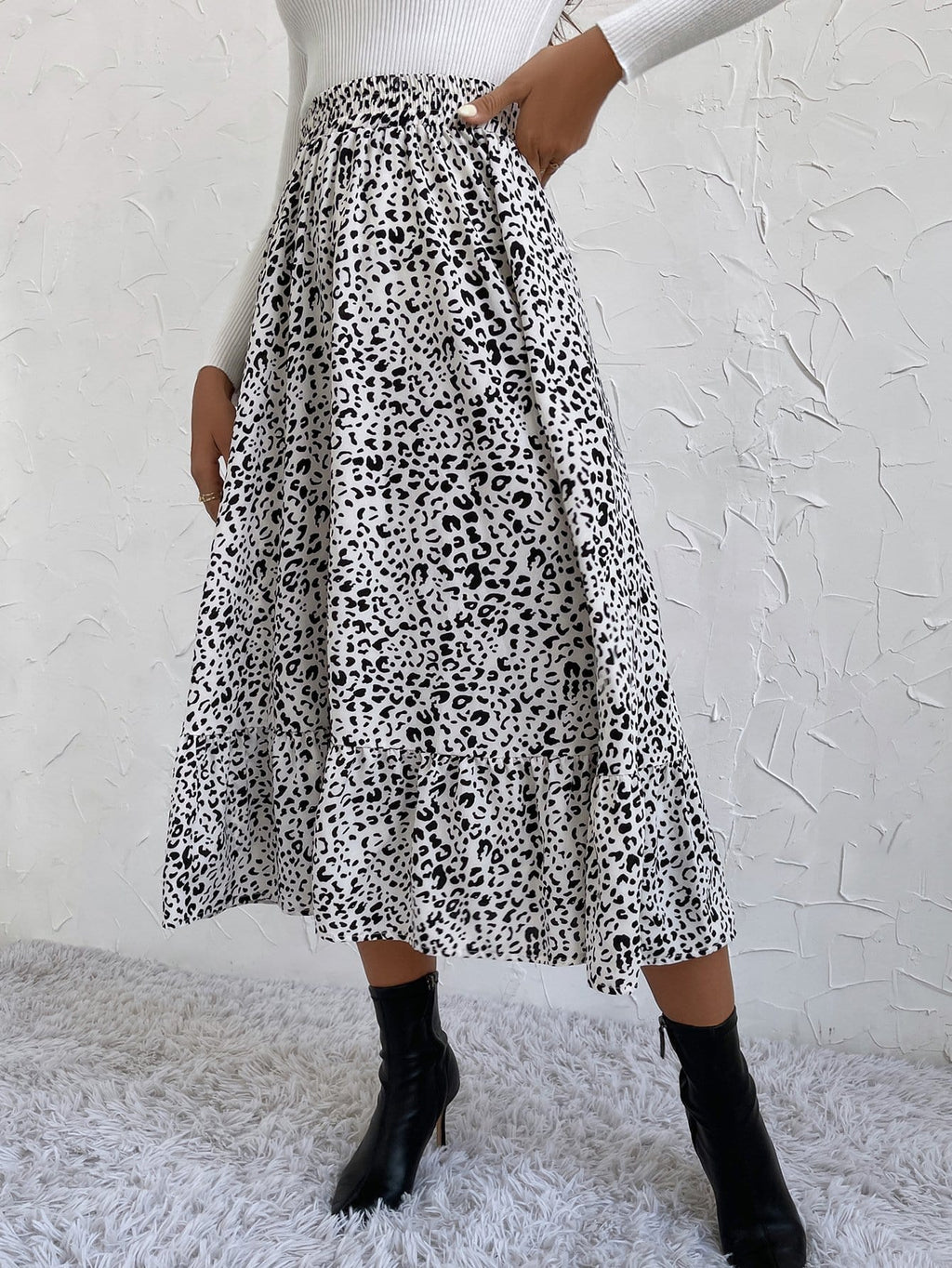 Gartered Floral Print Midi Skirt