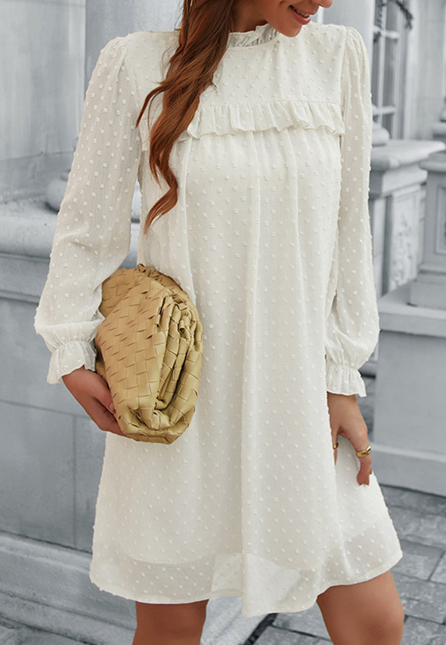 Vestido de lunares suizos con cuello con volantes